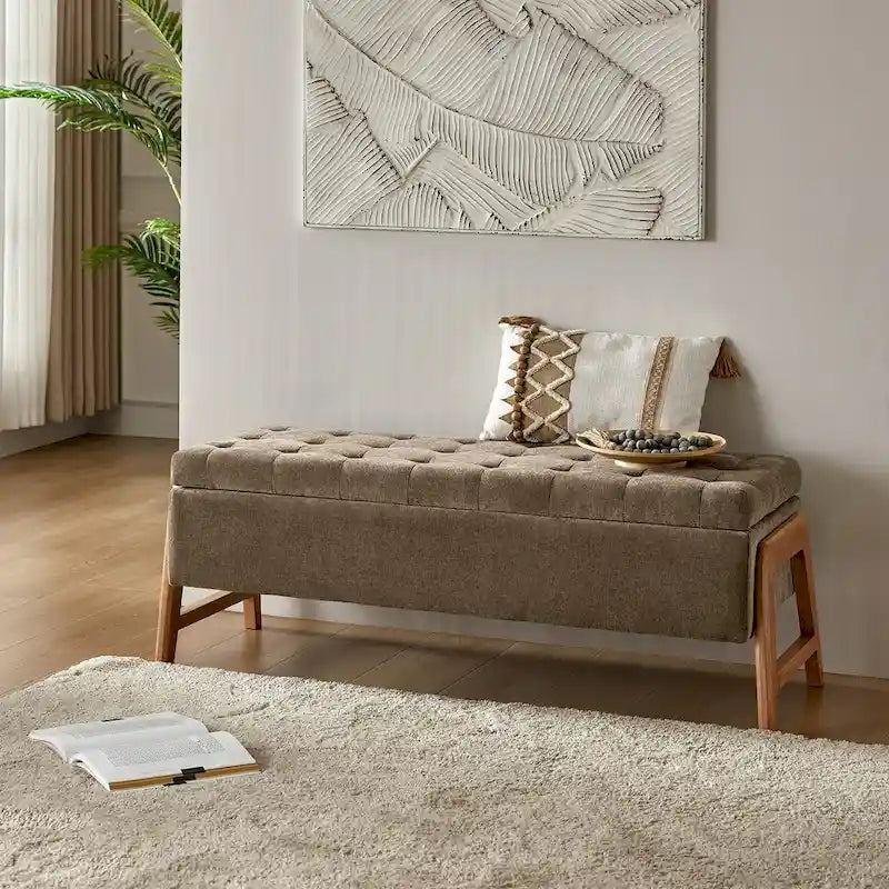 Banc de rangement capitonné Mid-Century Modern avec assise touffetée et pieds en bois massif