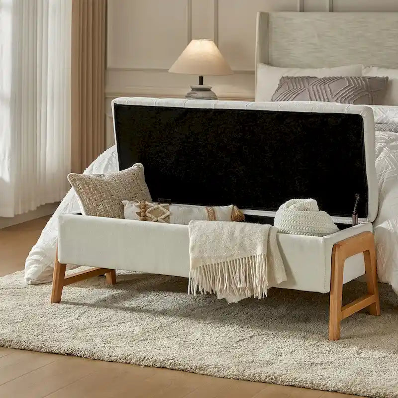 Banc de rangement capitonné Mid-Century Modern avec assise touffetée et pieds en bois massif
