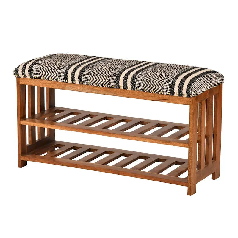 Banc artisanal en bois rembourré avec étagères de rangement — Style Bohème