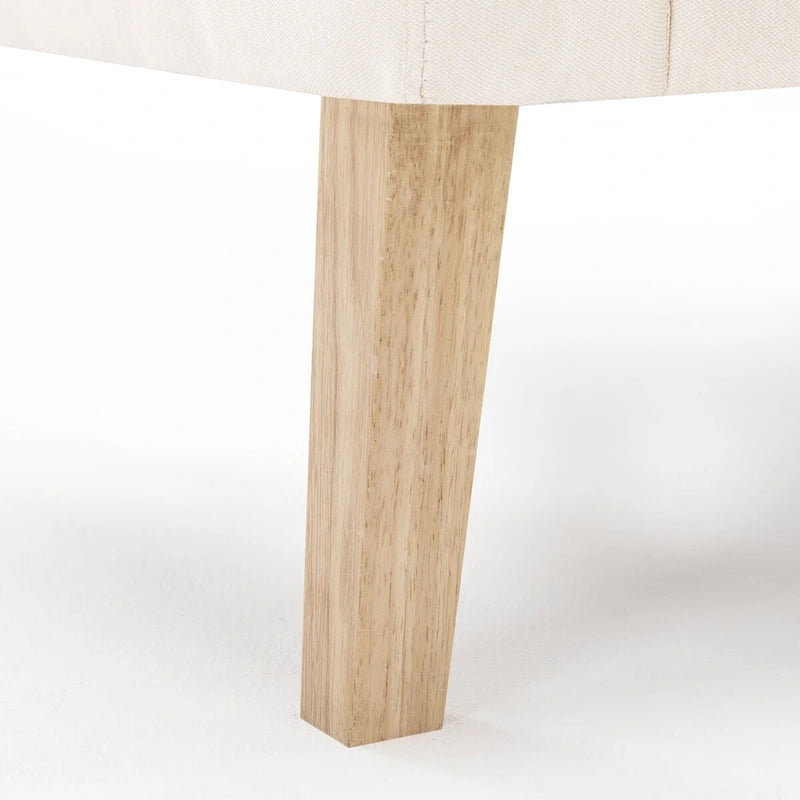 Fauteuil d'appoint rembourré de style Mid-Century — Tissu lin, dossier capitonné et pieds en bois massif